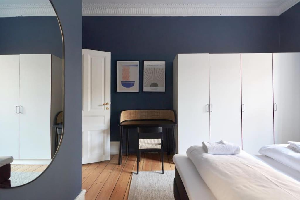 Moderen And Sleek 3Br With Bath By The Lakes And Metro Копенгаген Экстерьер фото